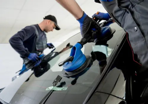 We Provide Comprehensive Auto Glass Replacement and Repair - Lucky Auto Glass